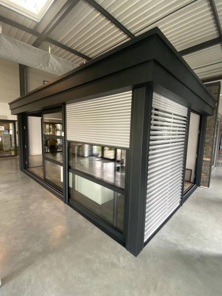 Installation d'une véranda en aluminium Renoval gamme Energie à Balan